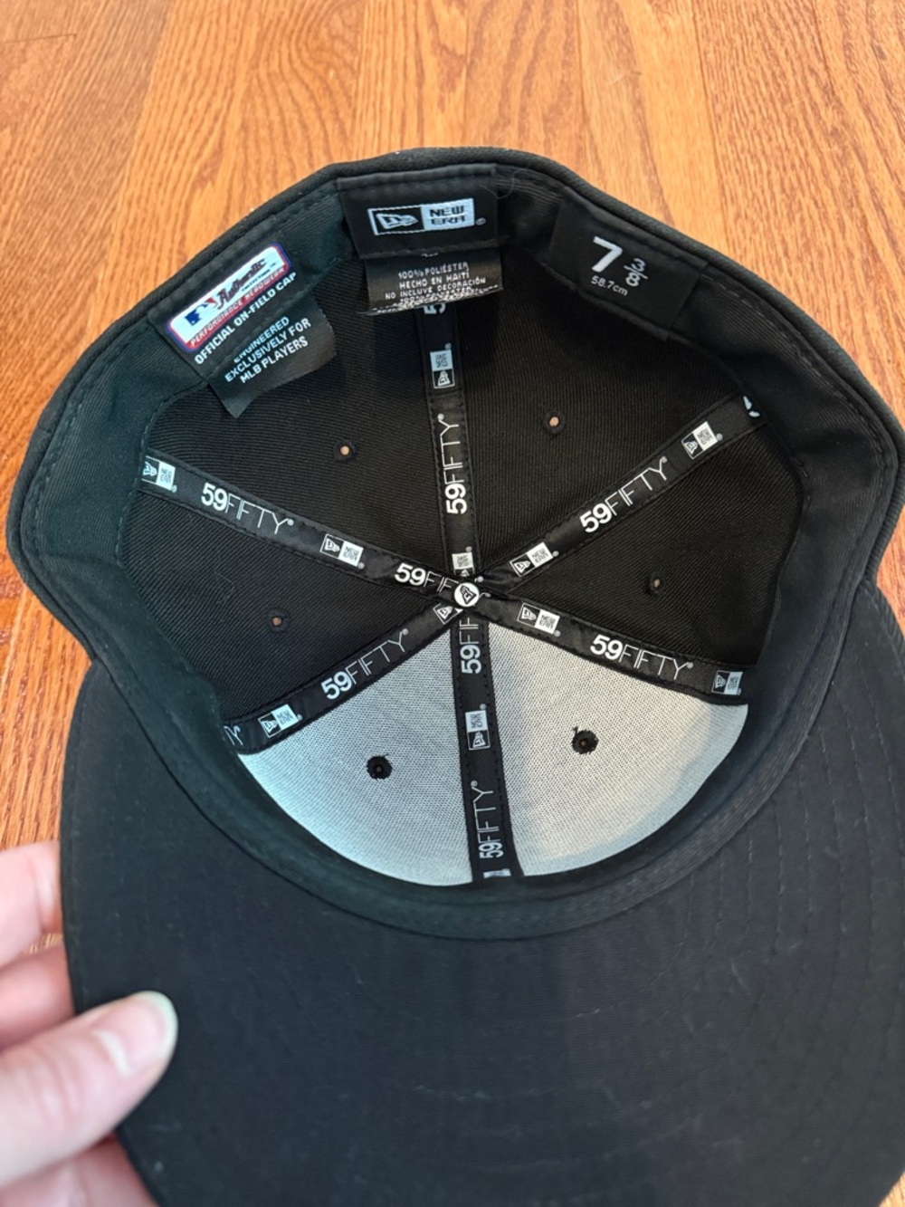 New Era Black Fitted Cap with Yellow 'P' Logo - Picture 5 of 6